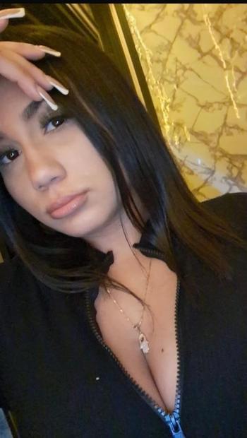 251-351-2512, 24  female escort, Prescott