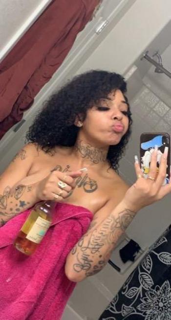 Autumn , 25  female escort, Prescott
